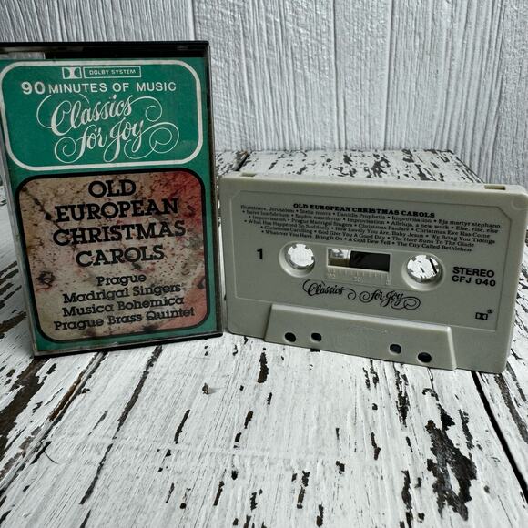Classics of Joy Old European Christmas Carols Cassette Tape Vintage CFJ040 - Picture 2 of 6